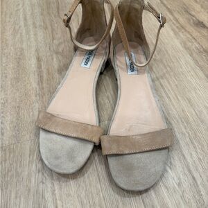 Steve Madden Tan Suede Women's Sandals 1/2 in heel